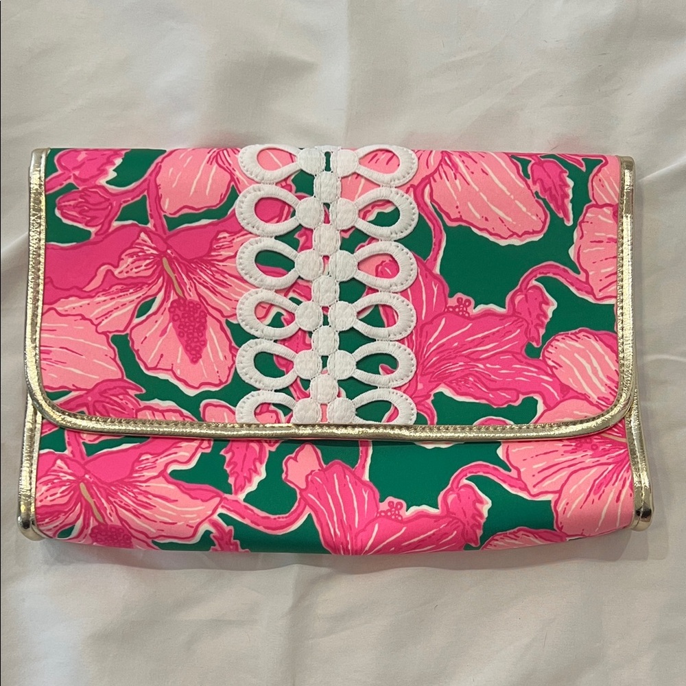 Lilly Pulitzer Hibiscus Kiss Clutch
